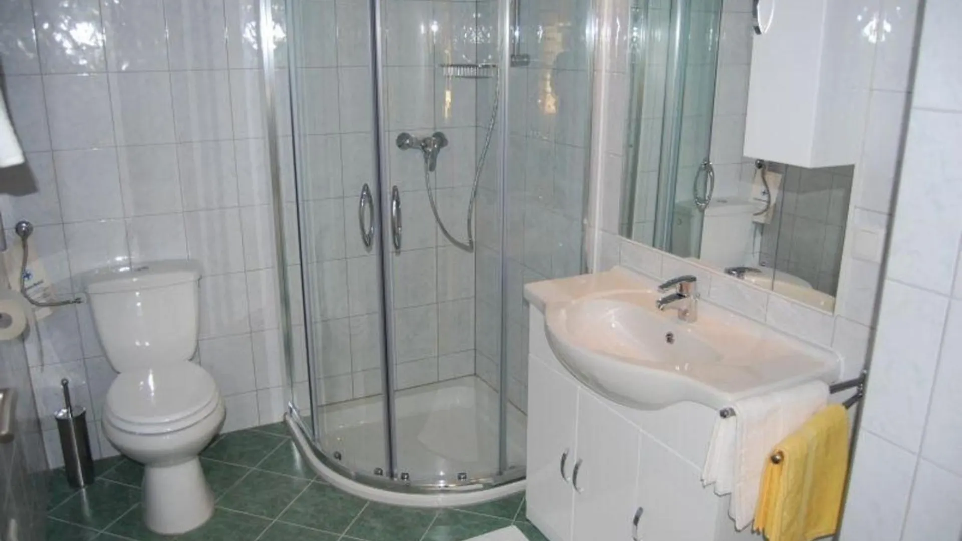 Ferienwohnung Florian 3 In Bezirk 21 Floridsdorf Bécs